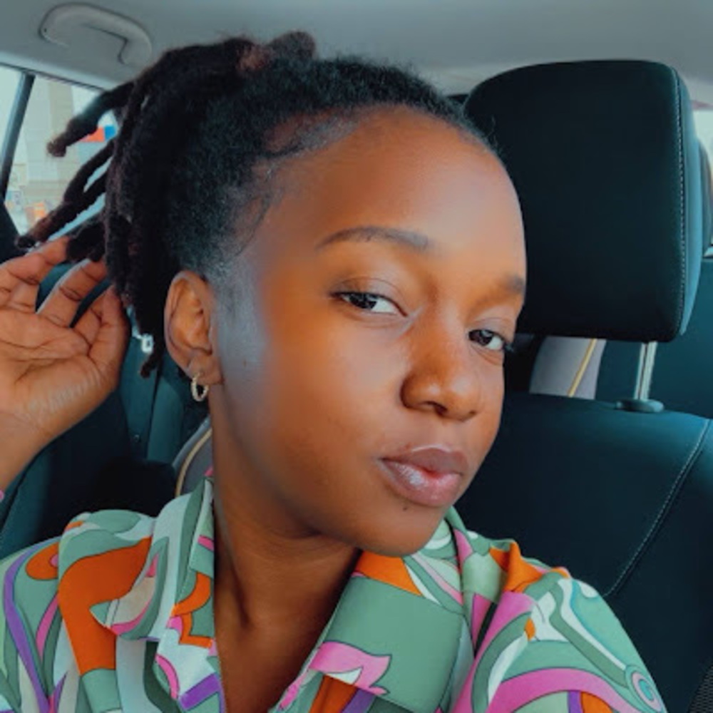 Meet your Posher, Deysi